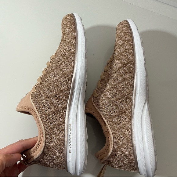 APL Techloom Phantom Rose Gold 8.5W - Picture 3 of 10